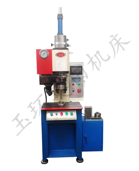 预压旋铆机